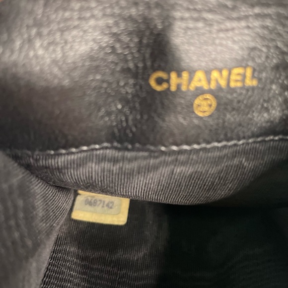 Chanel Black Bicolore CC Logo Lambskin Coin Case Wallet ๐ค - Picture 11 of 17